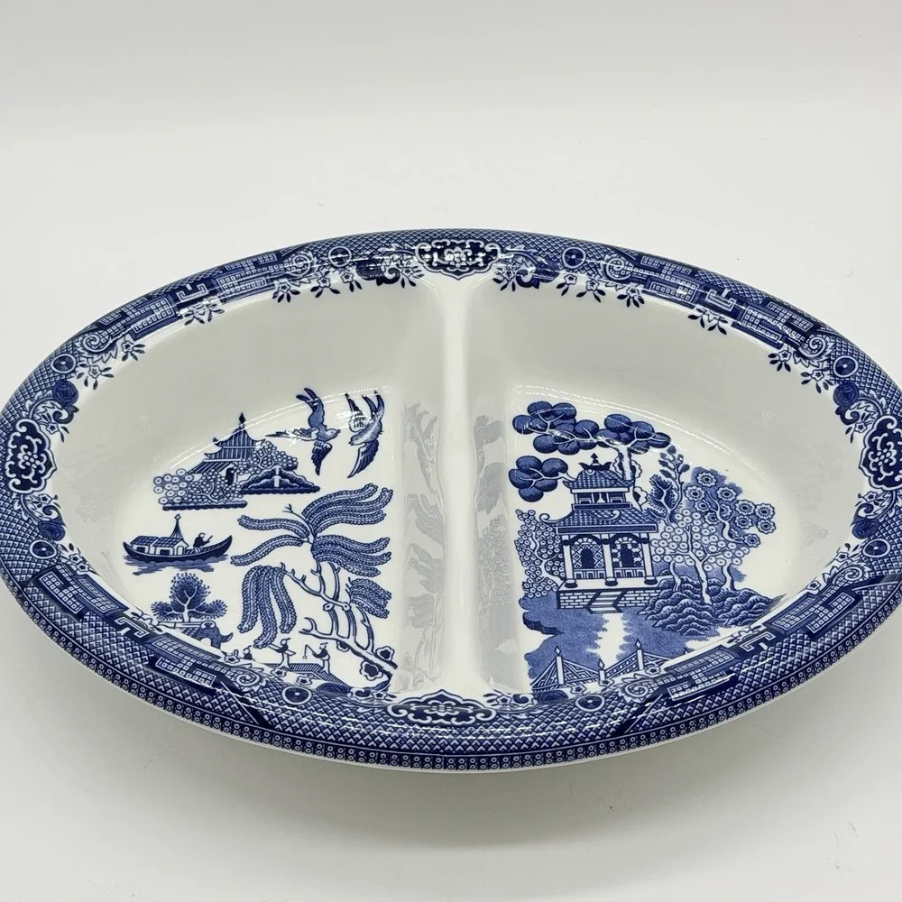 Vtg Churchill of England Blue Willow Divided‎ Oval Vegetable Serving Dish Bowl